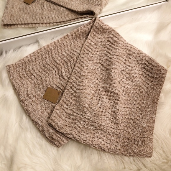 Pink Knitted Infinity Scarf - Picture 3 of 4